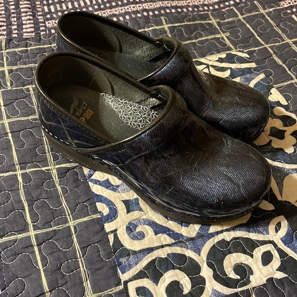 Dansko 38 - Picture 1 of 10